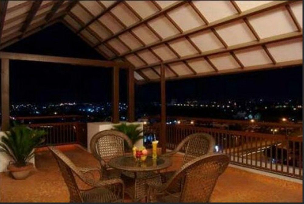 Rpj Hotel Rajkot Luaran gambar