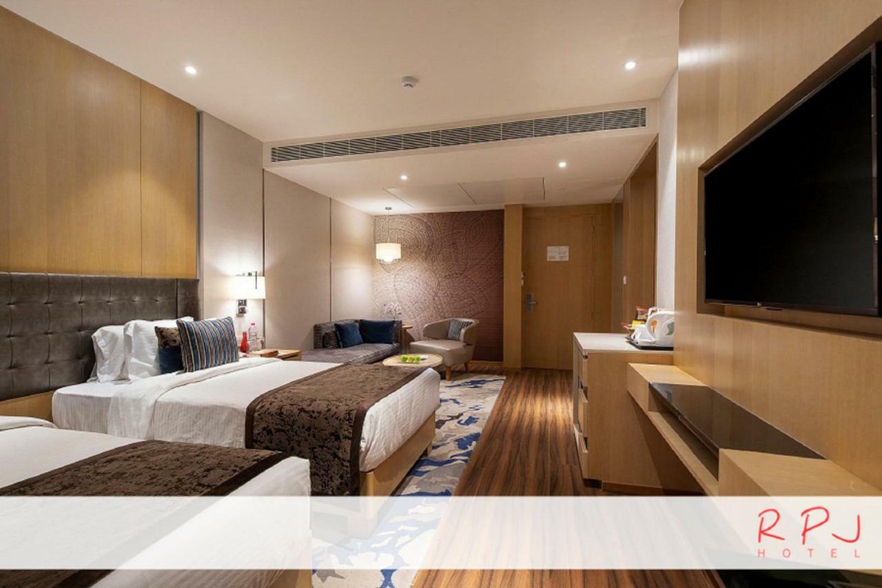 Rpj Hotel Rajkot Luaran gambar