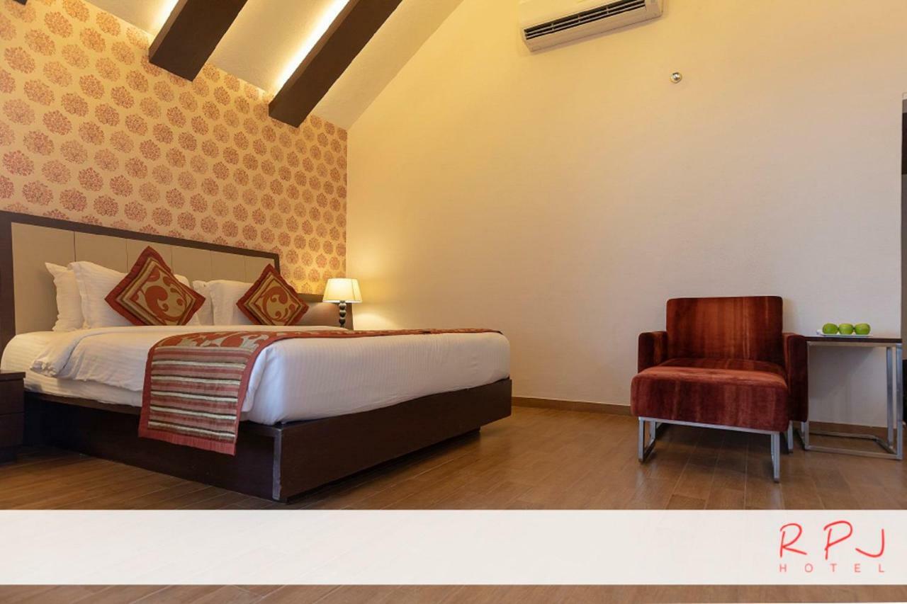 Rpj Hotel Rajkot Luaran gambar