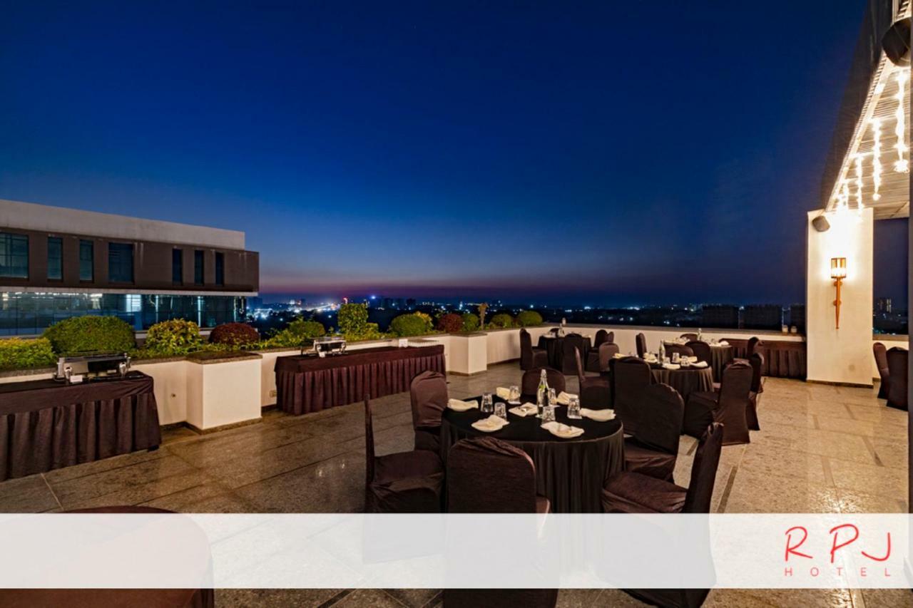 Rpj Hotel Rajkot Luaran gambar